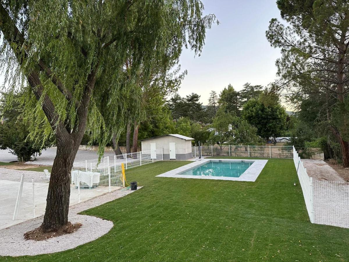 Villa Piluca Pelayos de la Presa Luaran gambar